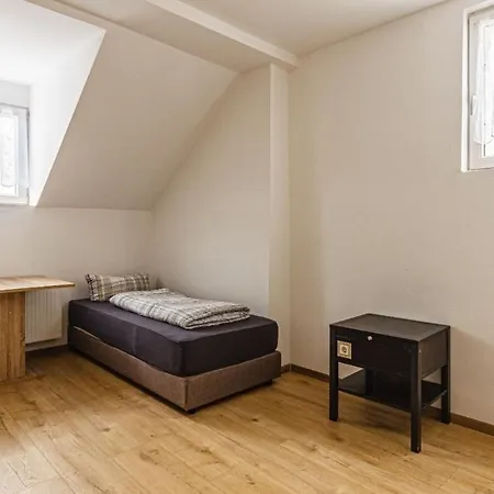 Monteurwohnung In Kuche Bad Wlan 2 Personen * Lipsia